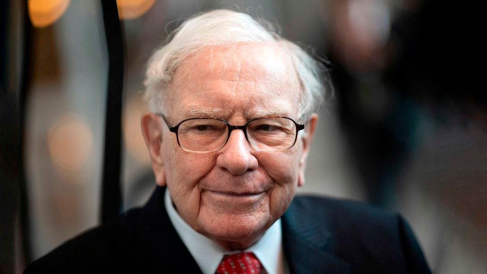 Warren Buffet và cam kết cho đi